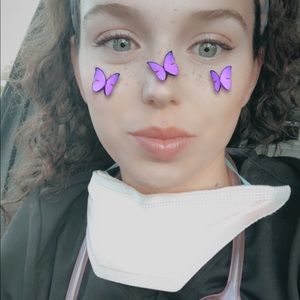 Meet your Posher, Nicole